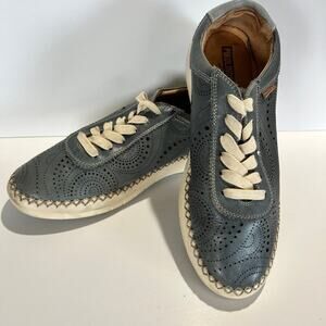Pikolinos women's size 9 1/2 leather, sapphire lace up, comfort shoe
